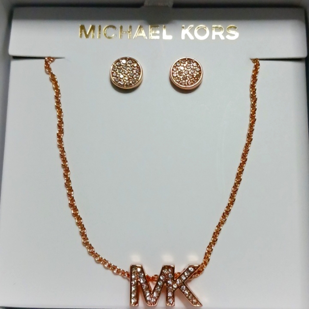 Earring set